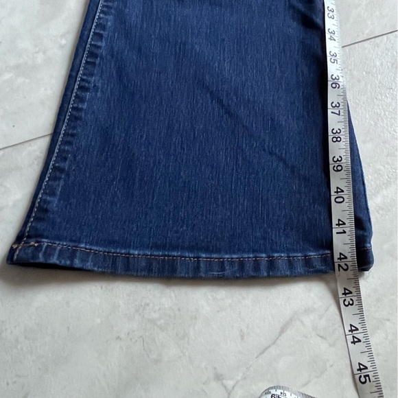 American Threads High Rise Flares - Picture 8 of 9